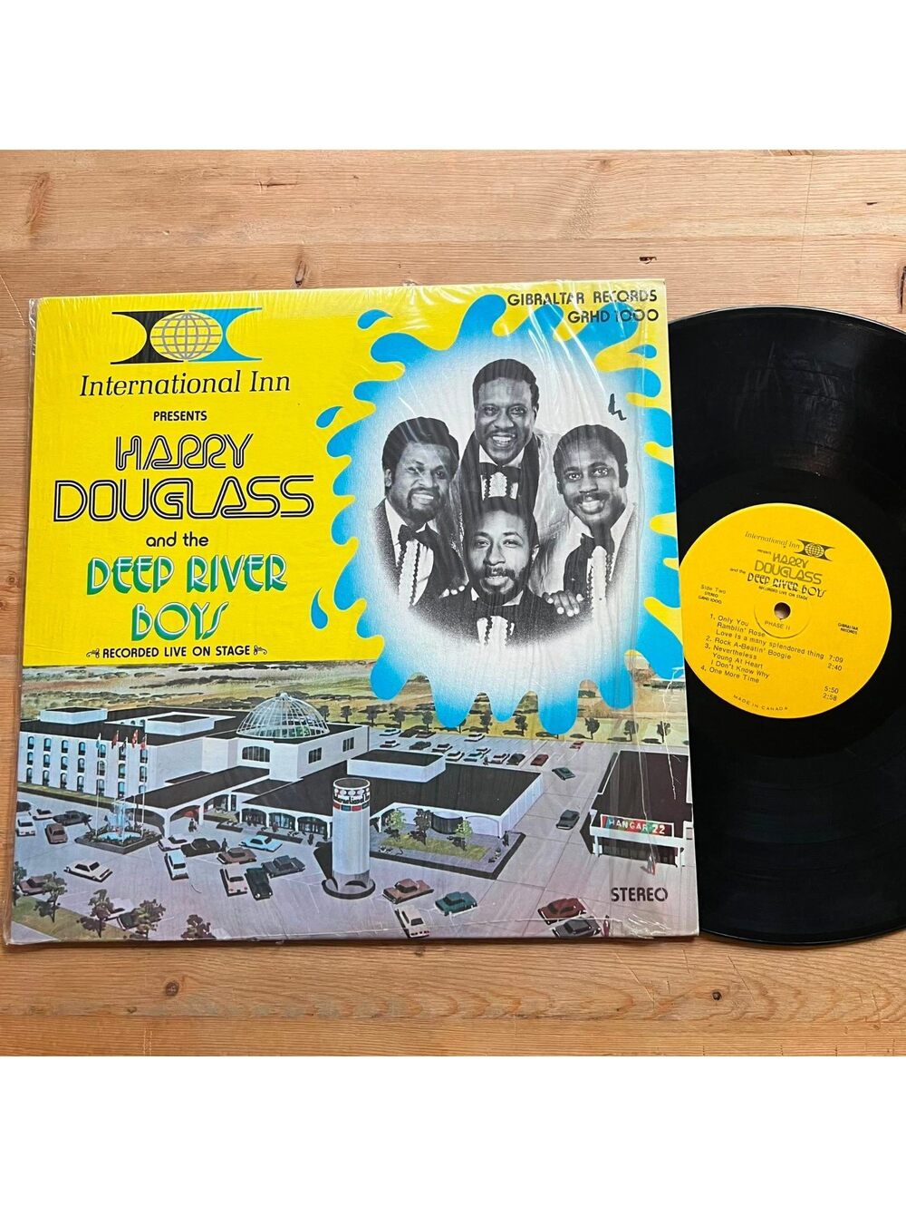 Harry Douglas - Harry Douglas and the Deep River Boys 33rpm VG+ VR22